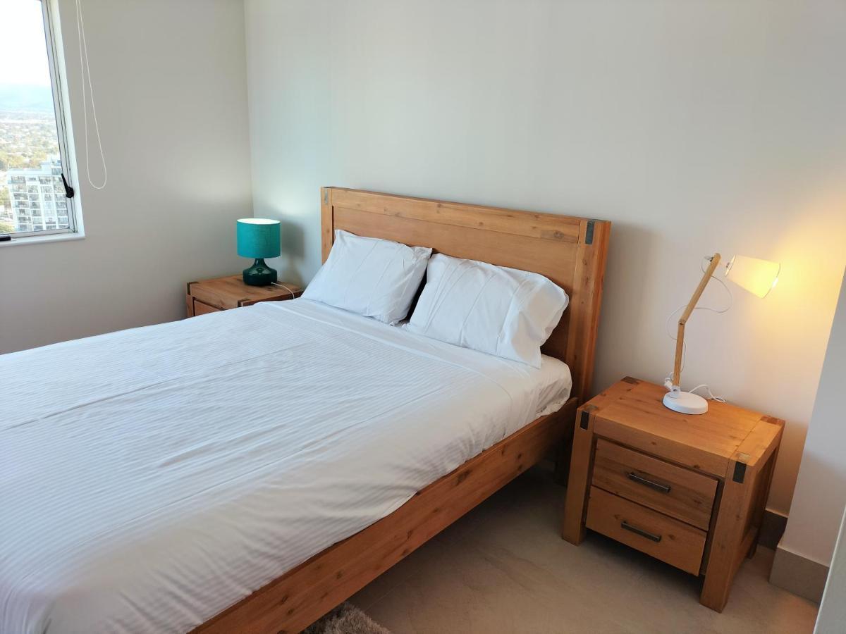 Marriner Views Aparthotel Gold Coast Buitenkant foto