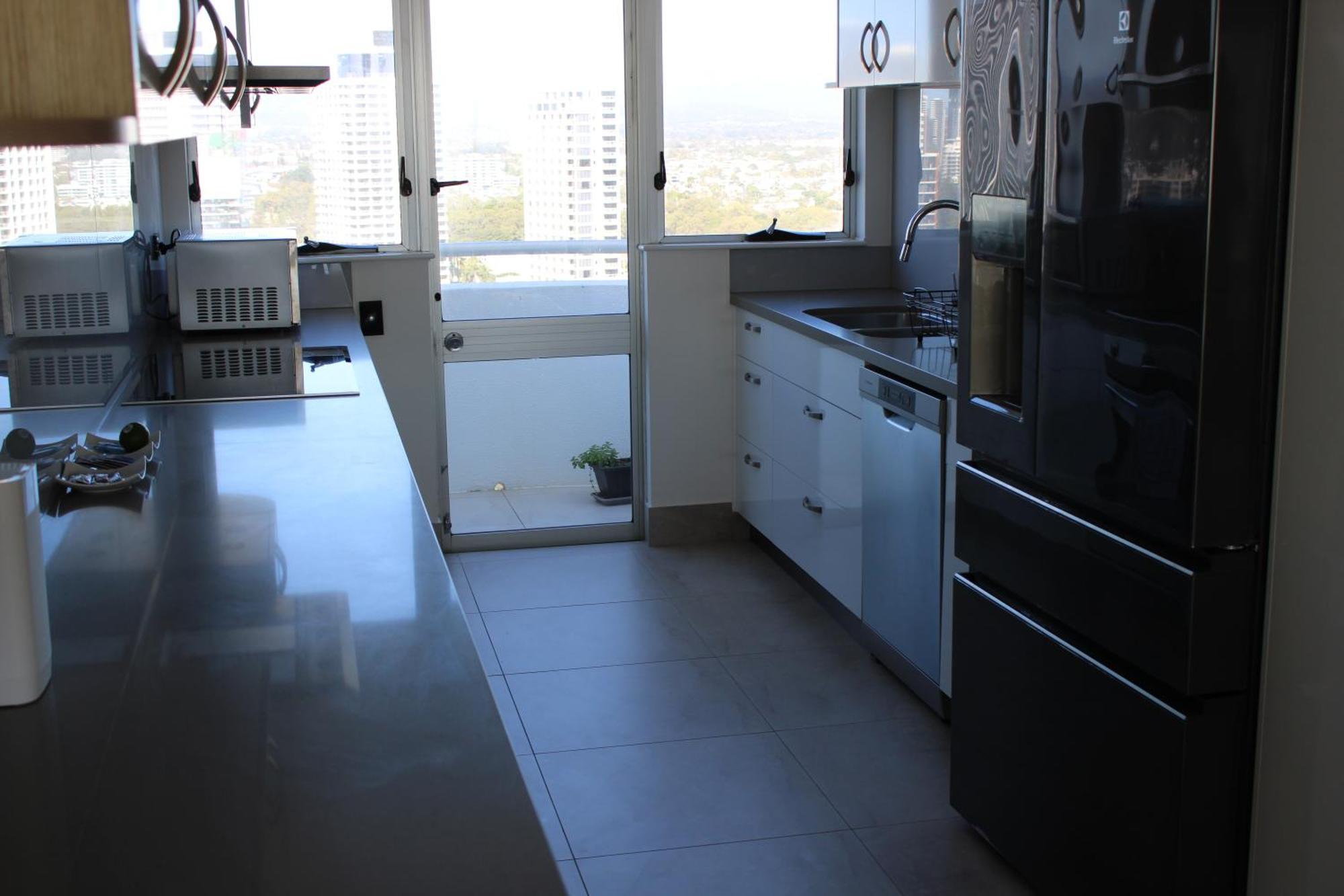 Marriner Views Aparthotel Gold Coast Buitenkant foto